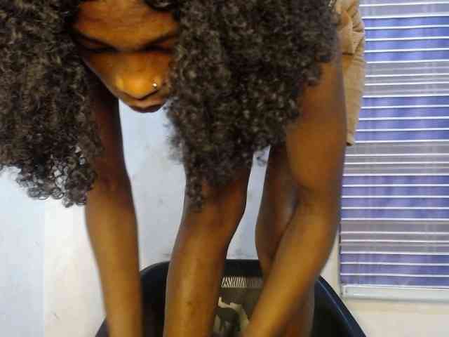 Hornyxbum webcam