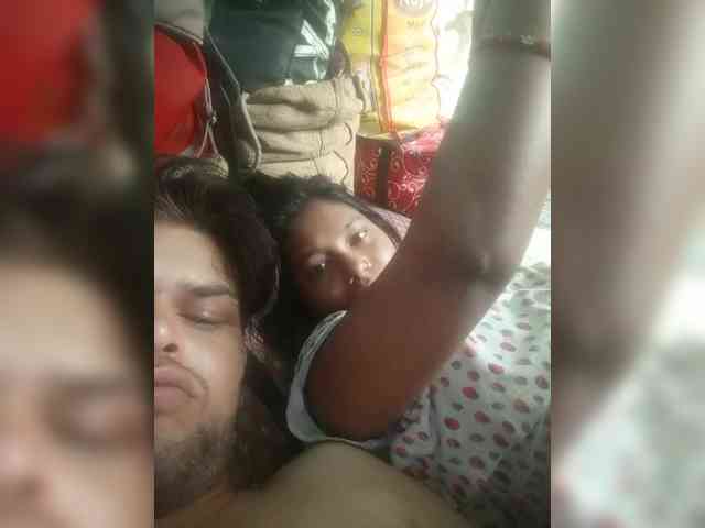 Sexycouples63947 webcam