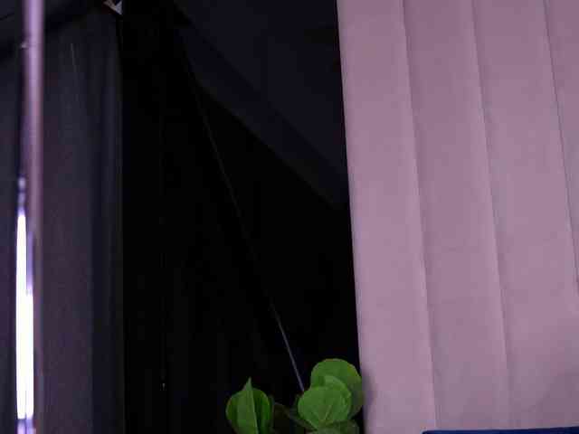 ChloeSinn webcam