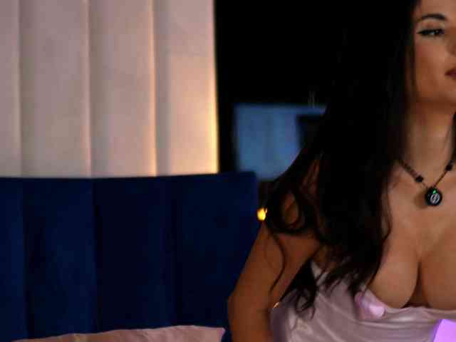 ChloeSinn webcam