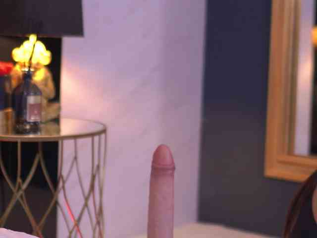 ChloeSinn webcam