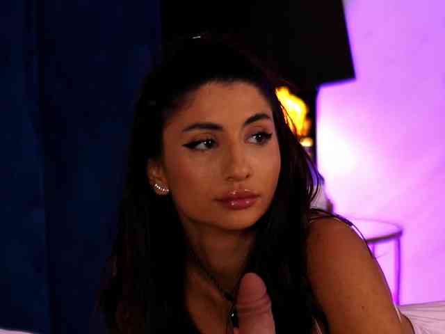 ChloeSinn webcam