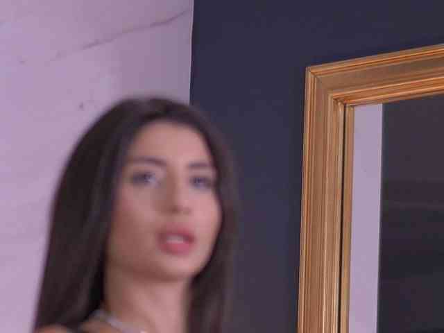 ChloeSinn webcam