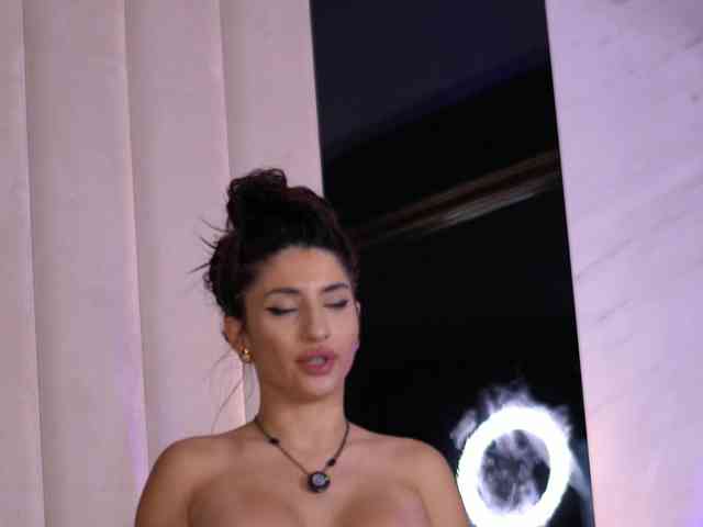 ChloeSinn webcam