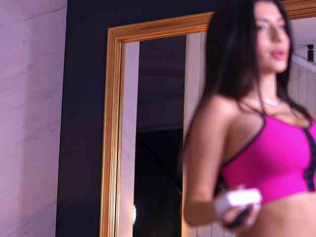 ChloeSinn webcam