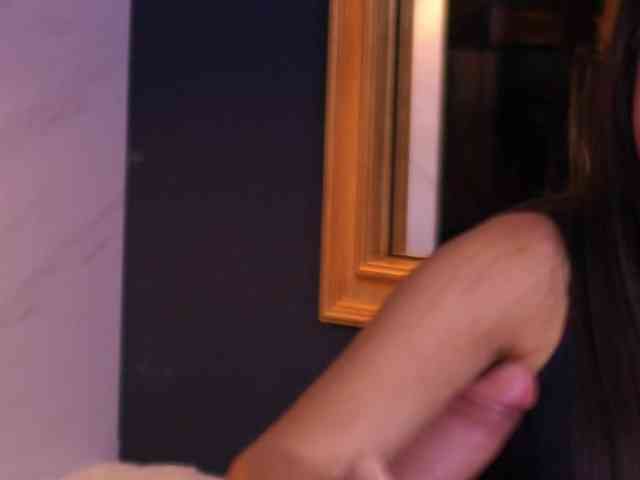 ChloeSinn webcam
