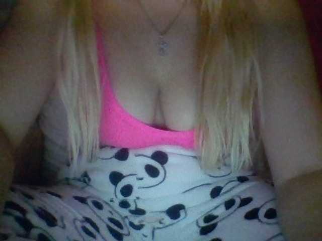 Darusaa live cam on BongaCams