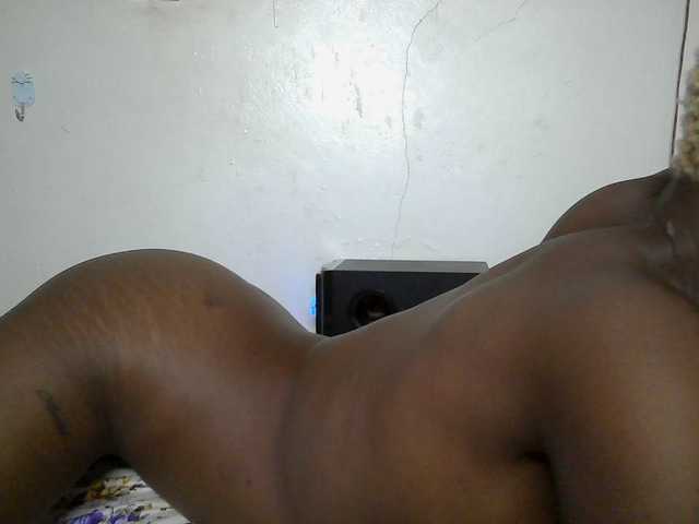 Noella live cam on BongaCams