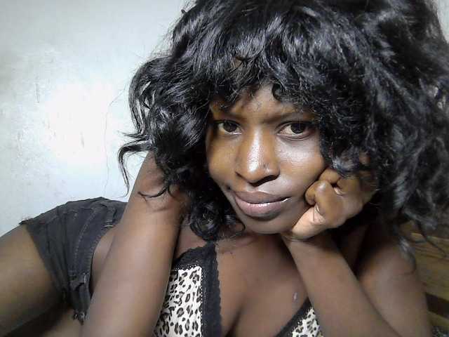 Noella live cam on BongaCams