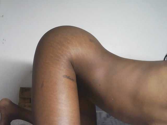 Noella live cam on BongaCams