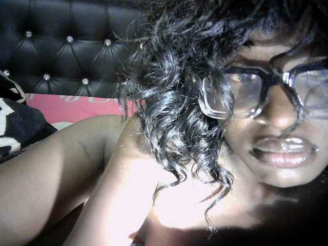 Noella live cam on BongaCams