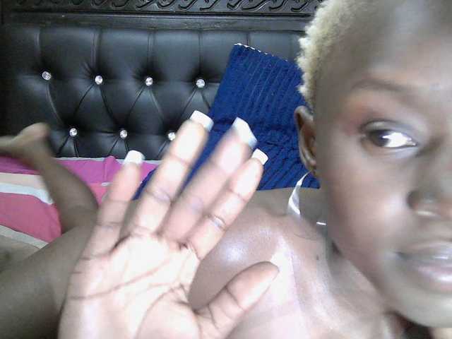 Noella live cam on BongaCams