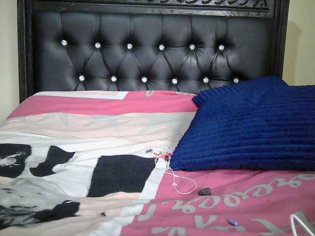 Noella live cam on BongaCams