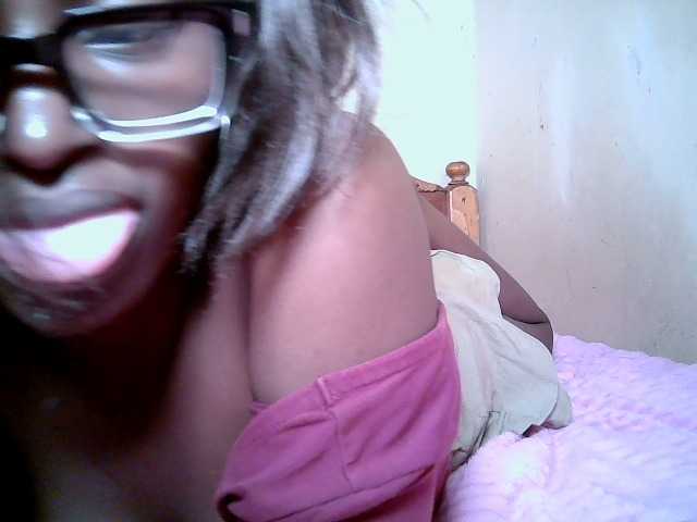 Noella live cam on BongaCams
