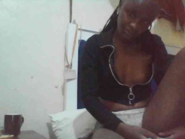 Elishi2541 webcam