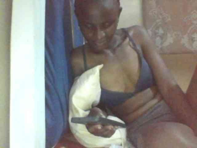 Elishi2541 webcam