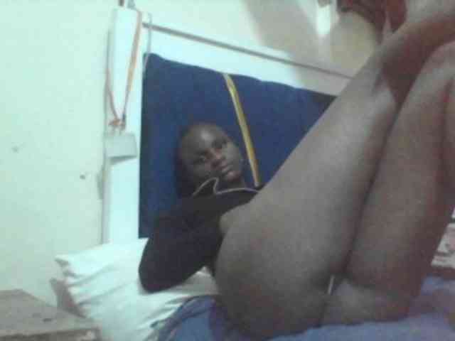 Elishi2541 webcam