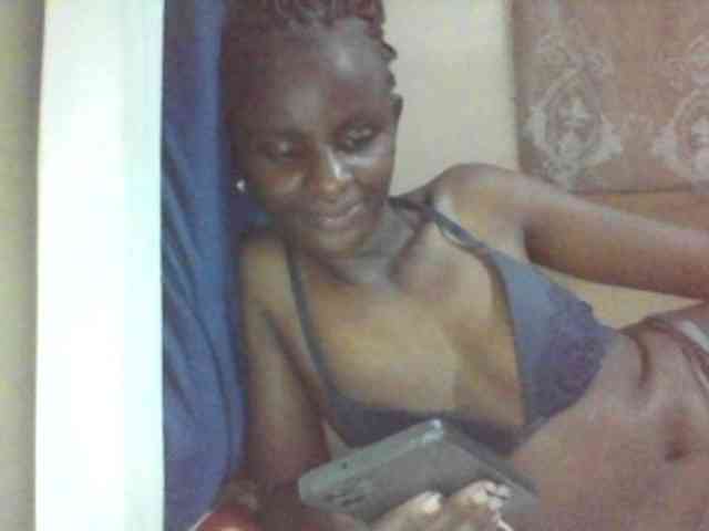 Elishi2541 webcam