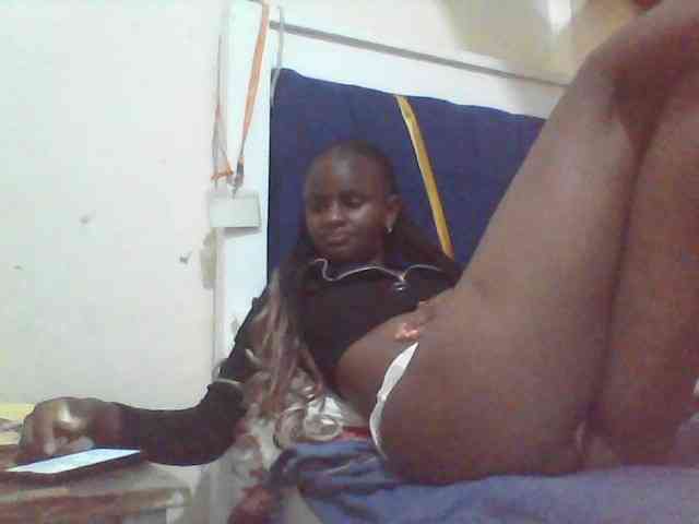 Elishi2541 webcam
