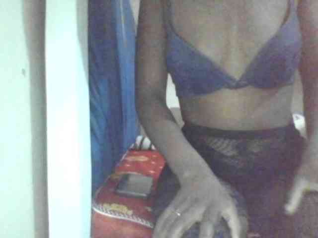 Elishi2541 webcam