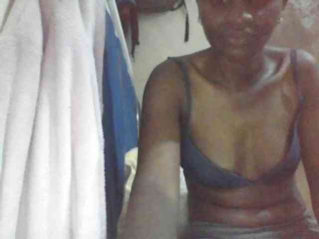 Elishi2541 webcam