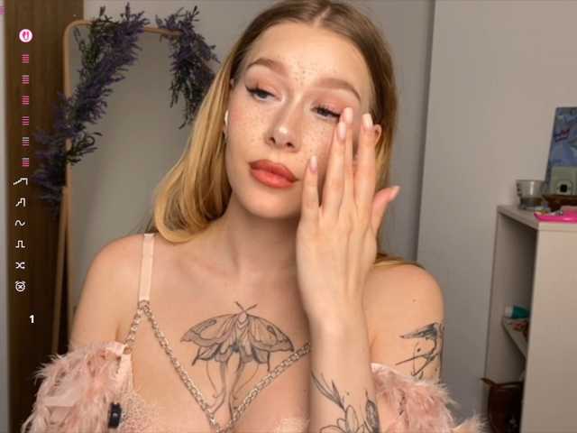 Rinaaaa live cam preview