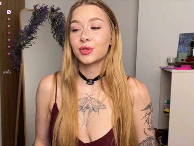 Rinaaaa live cam on BongaCams