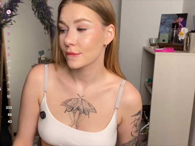 Rinaaaa live cam on BongaCams