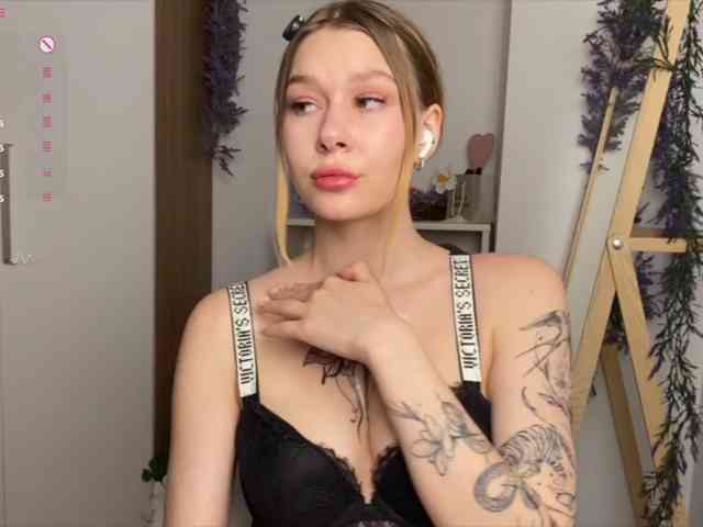 Rinaaaa webcam