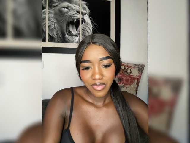 NahomiEbony01
