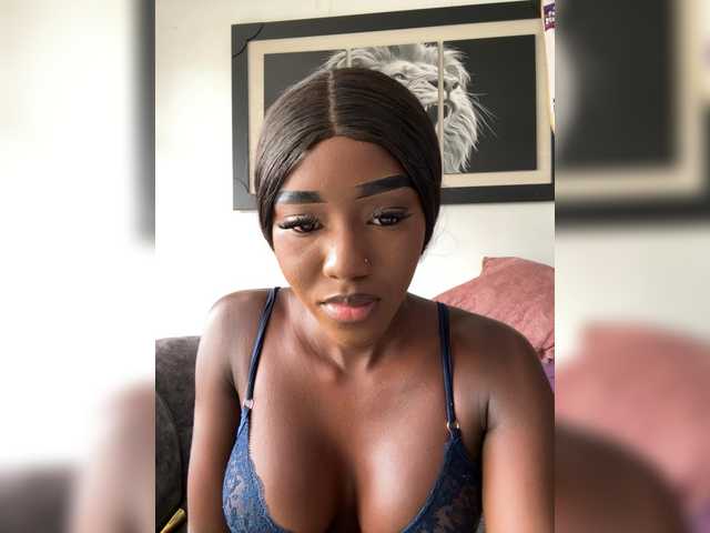 NahomiEbony01