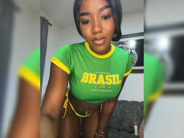 NahomiEbony01