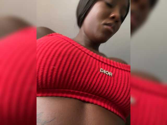 NahomiEbony01