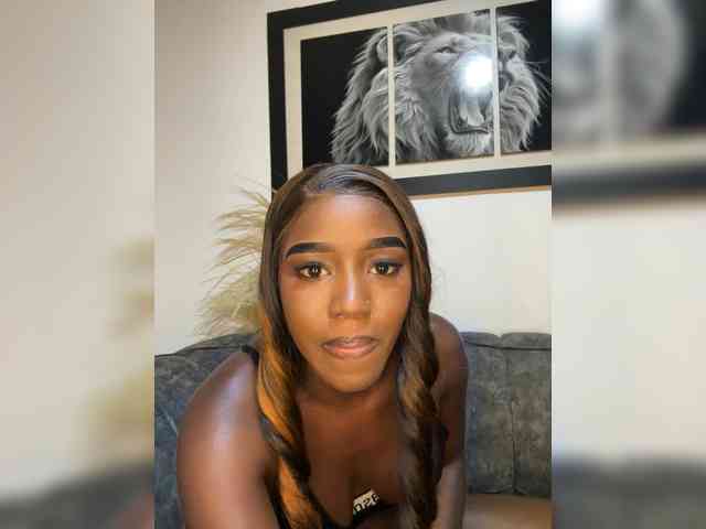 NahomiEbony01 webcam