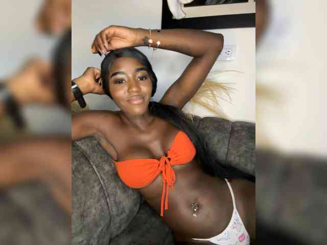NahomiEbony01 webcam