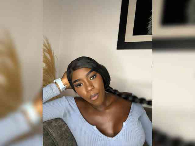 NahomiEbony01