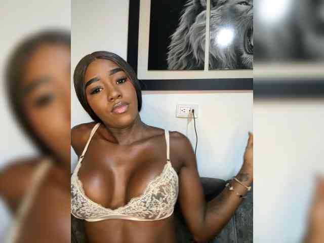 NahomiEbony01