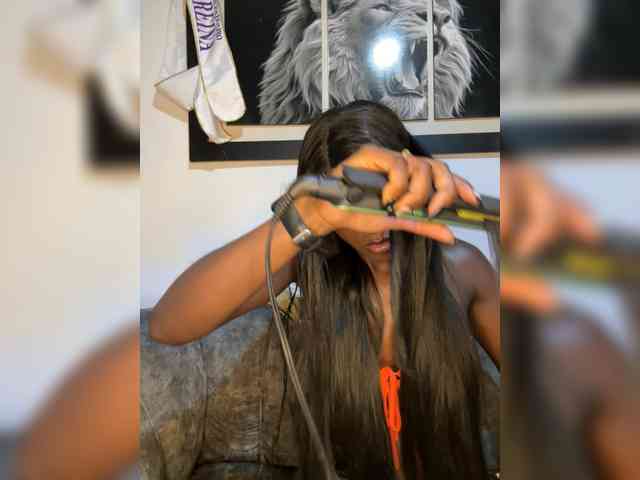 NahomiEbony01 webcam