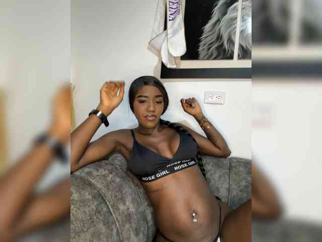 NahomiEbony01 webcam