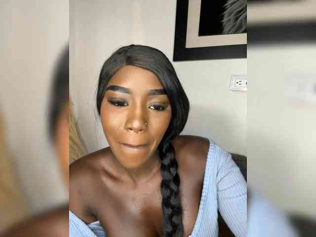 NahomiEbony01