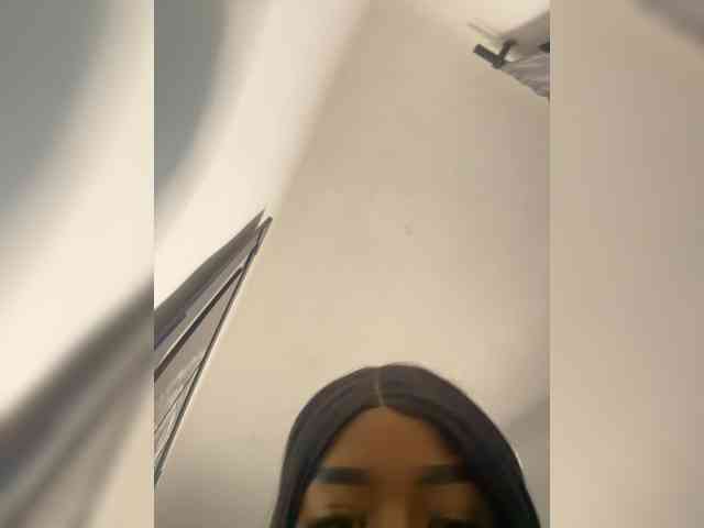 NahomiEbony01