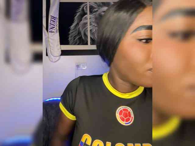 NahomiEbony01 webcam