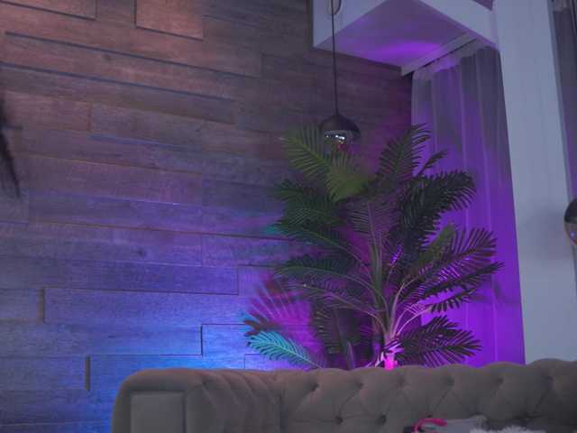 XenaBloom live cam on BongaCams