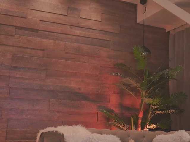 XenaBloom live cam on BongaCams