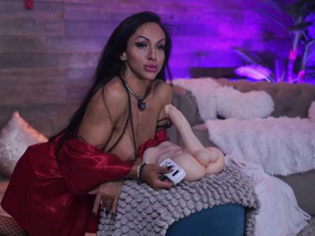 XenaBloom live cam on BongaCams