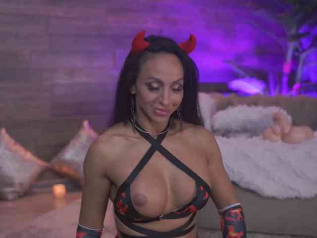 XenaBloom webcam