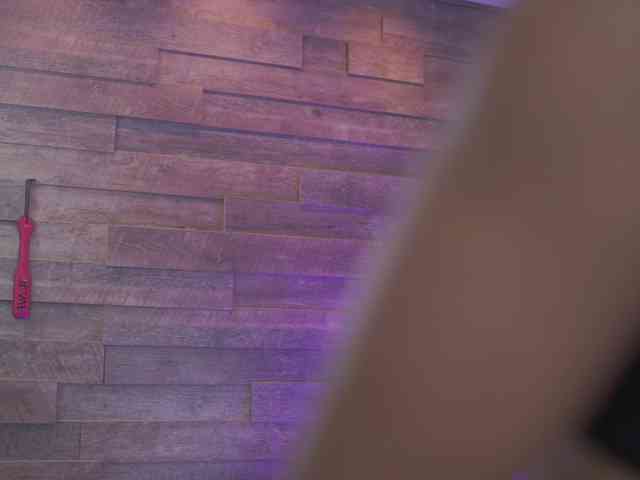 XenaBloom webcam