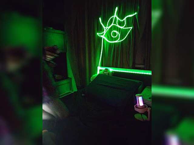 CyberSiren live cam on BongaCams