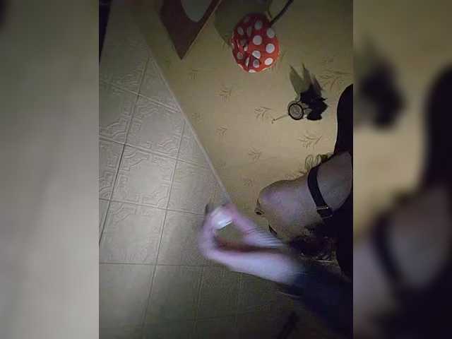 CrazySquirtSiren live cam preview