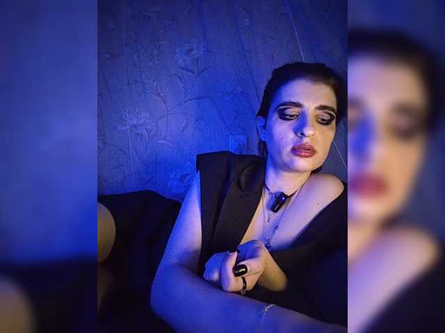 CyberSiren live cam on BongaCams